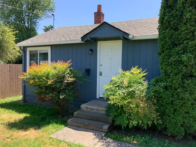 1 Bedroom House in Whiteaker Neighborhood - 1 Bedroom House in Whiteaker Neighborhood