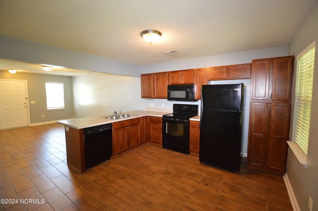 Building Photo - 304 Burley Dr