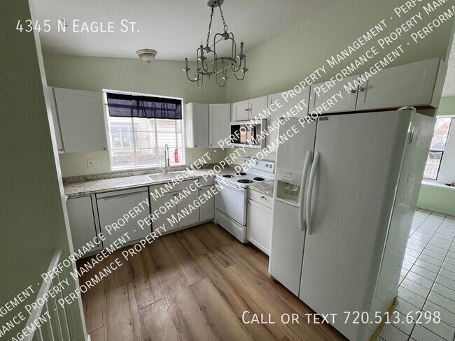 Building Photo - Montbello 4 Bed 2 Bath