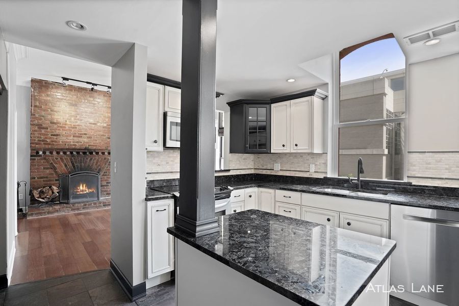 Primary Photo - 901 M St NW