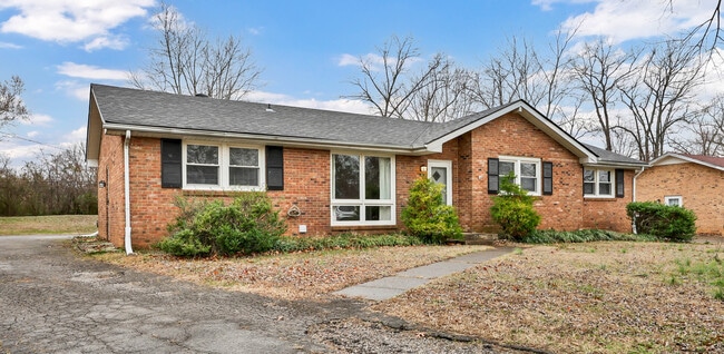 Building Photo - 134 Dave Dr