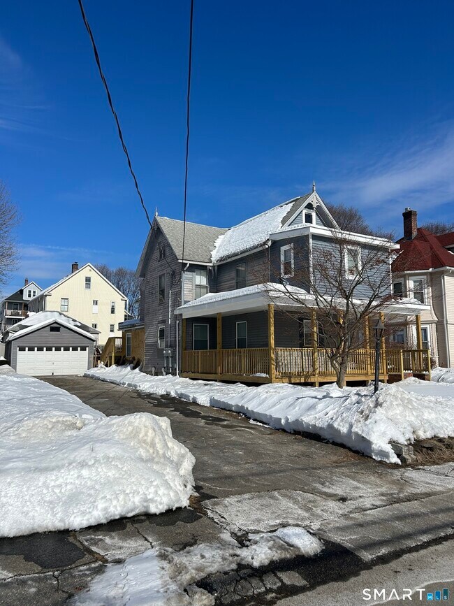 Foto del edificio - 54 Forest St