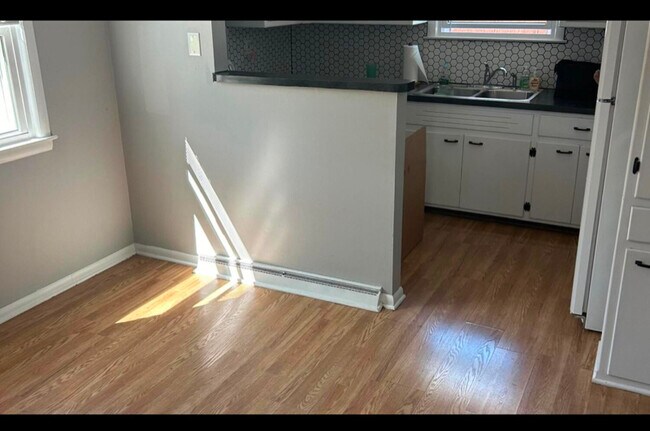 Foto del edificio - 1641 N 116th St