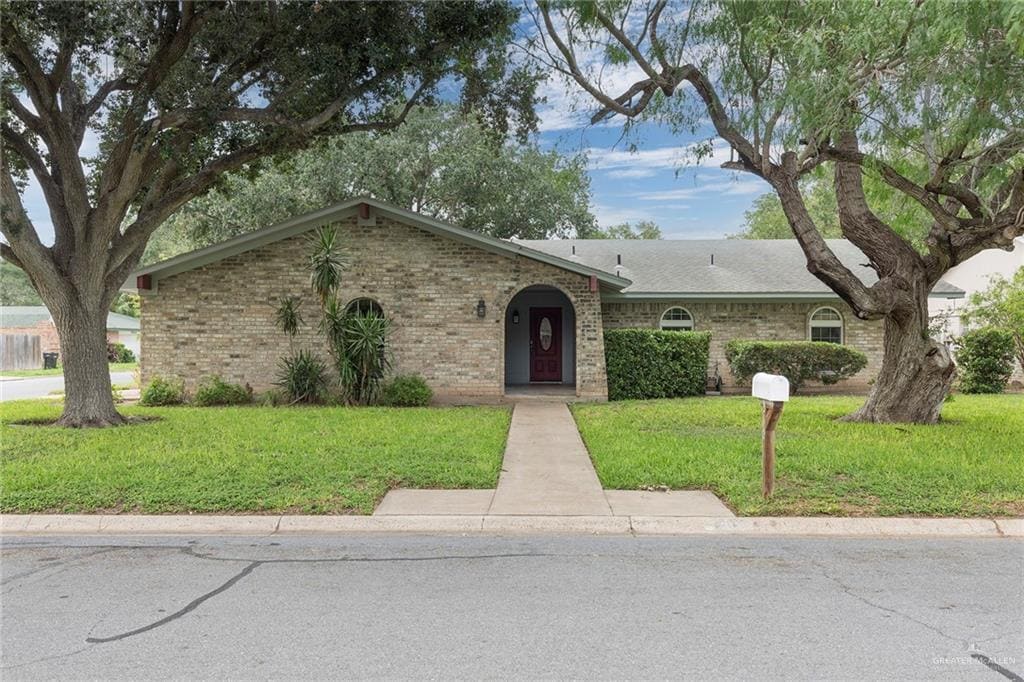Primary Photo - 312 Kerria Ave