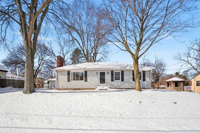 Foto del edificio - 3 Bedroom, 1 Bath Single Family Home!