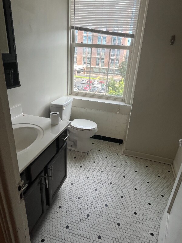 Foto del edificio - 1 W 28th St