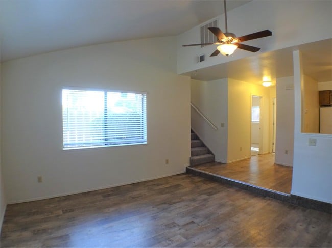 Building Photo - 2805 Morseman Ave