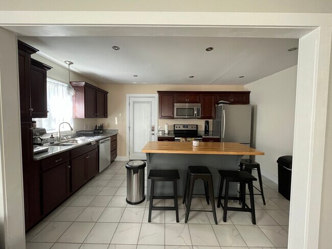 Foto del edificio - 6402 Frisco Ave