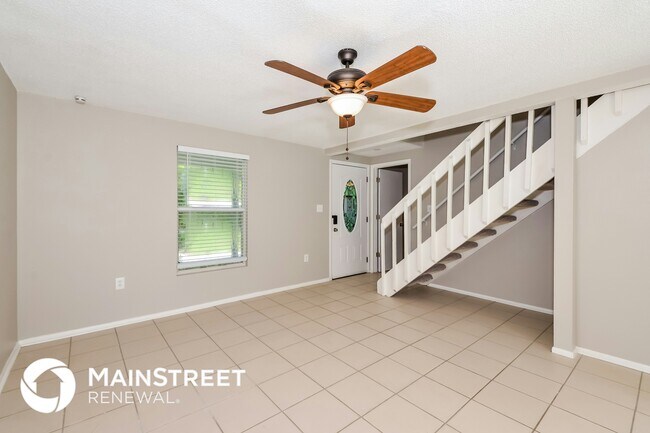 Foto del edificio - 2827 Marshall Dr