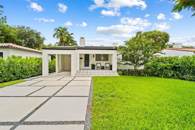Building Photo - 829 Granada Groves Ct