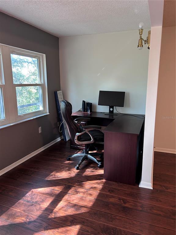 Foto del edificio - 150 El Dorado Blvd