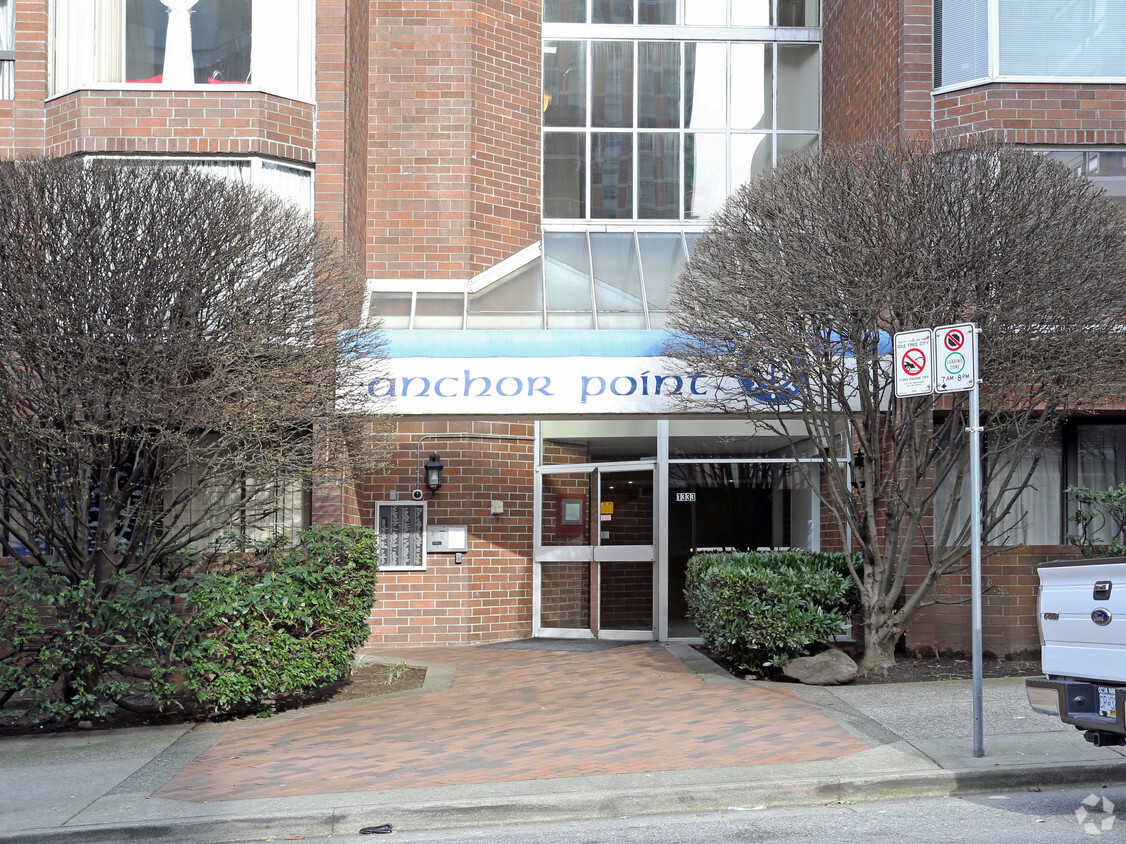 Building Photo - Anchor Point #3