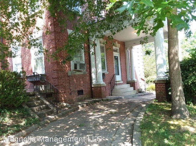 Building Photo - 5 br, 3 bath House - 1204 S. Garnett St.