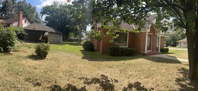 Building Photo - 1000 E Lafayette St