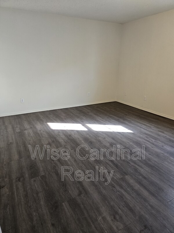 Foto del edificio - 5121 Albany Ave