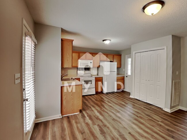 Foto del edificio - 92 Eagle Rock Pl