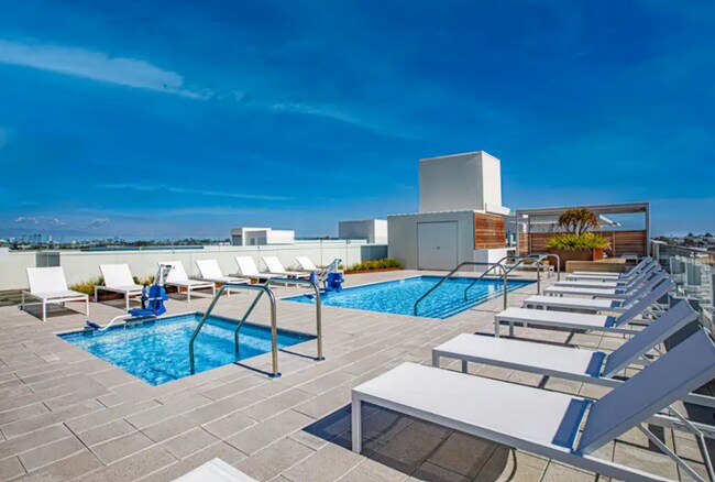 Foto del edificio - 1550 Lincoln