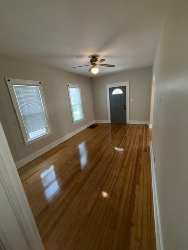 Foto del edificio - 750 E Delaware St