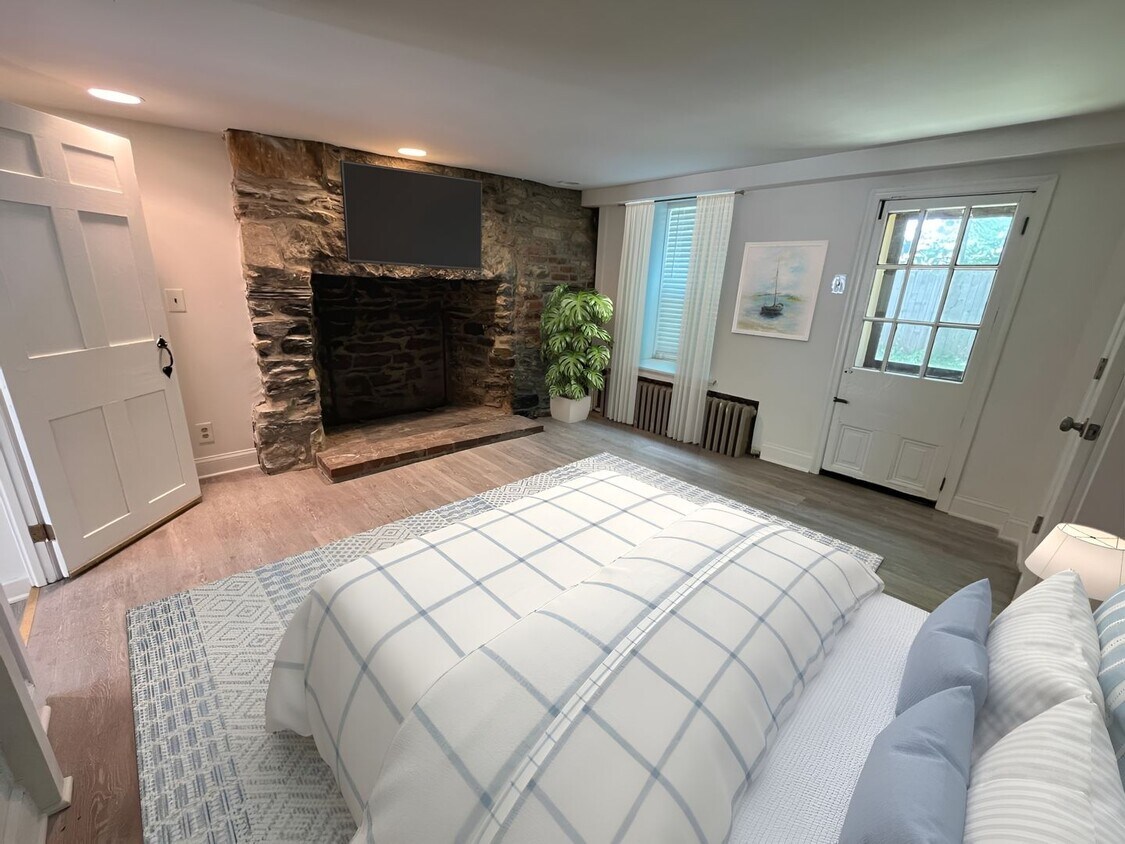 Primary Photo - 3 bedrooms 1 bath with laundry