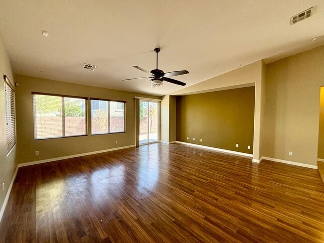 Building Photo - Mountains Edge Beauty! Gated One-Story