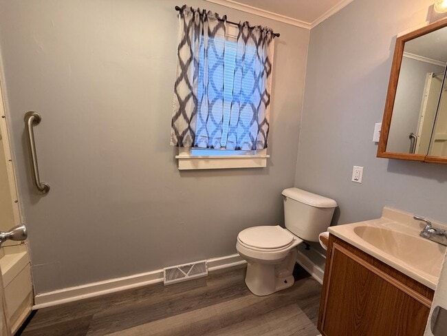 Building Photo - The perfect 1 bedroom house! $675