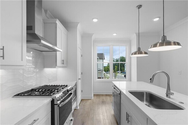 Foto del edificio - 5430 Howington Ct