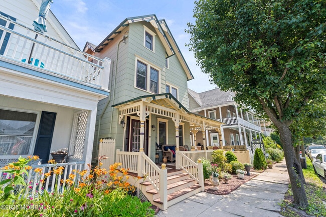 Building Photo - 75 Webb Ave