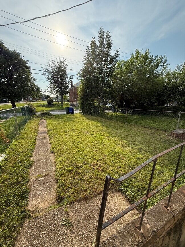 Foto del edificio - 5602 Midwood Ave