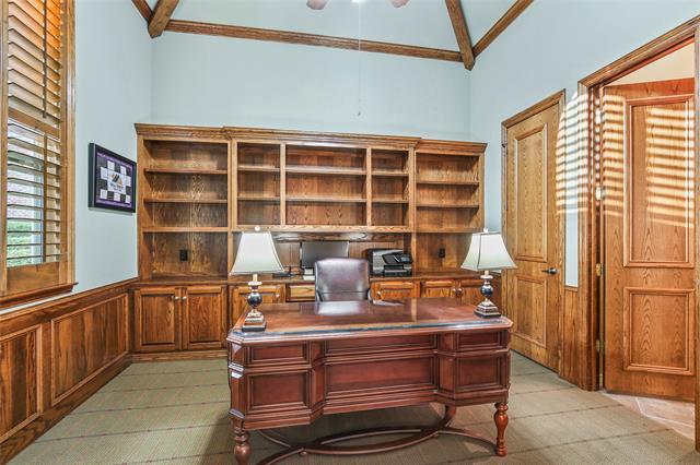 Building Photo - 2320 Briar Ct