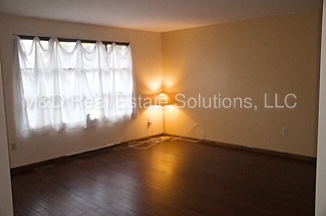 Building Photo - 3460 Buckingham Ln
