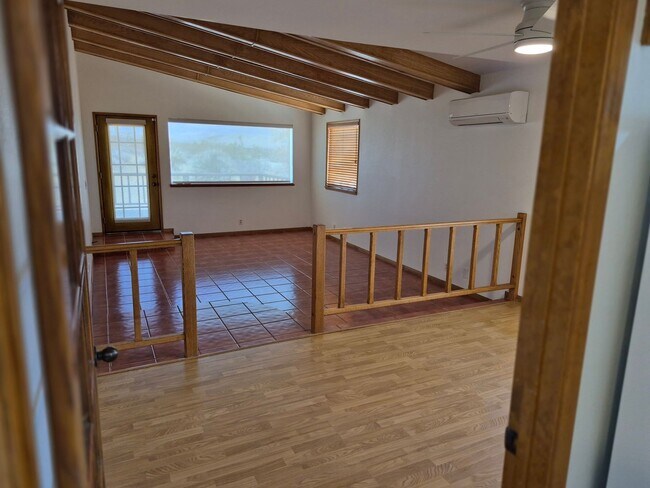 Building Photo - Joshua Tree Home with Awesome Views!