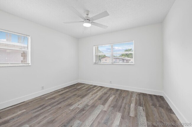 Building Photo - 6531 SW 19th St