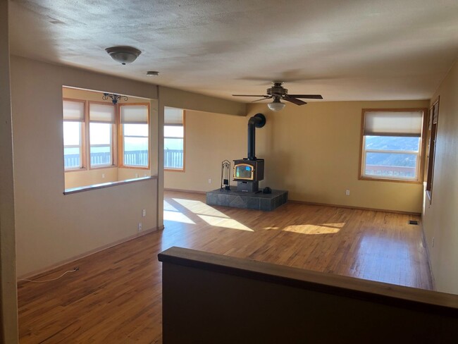 Foto del edificio - Bear Valley 4 bdrm breathtaking views!