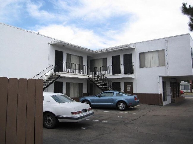 Building Photo - Stardust Apartments