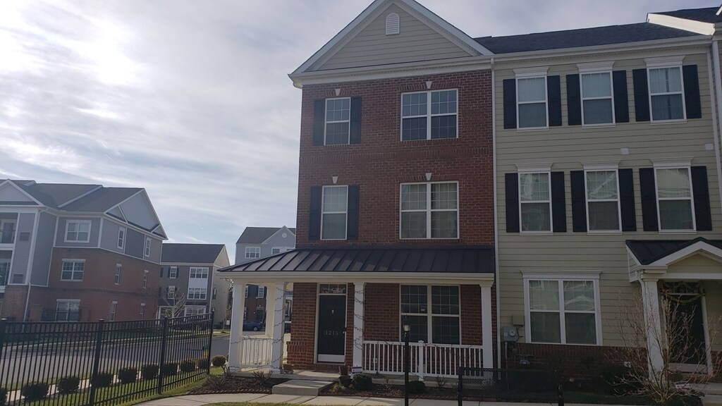 1215 Parish Ave, Claymont, DE 19703 Townhome Rentals in Claymont DE