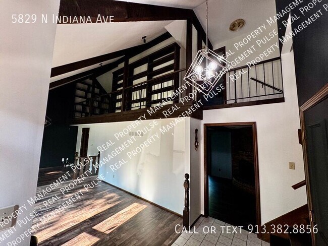 Foto del edificio - 5829 N Indiana Ave