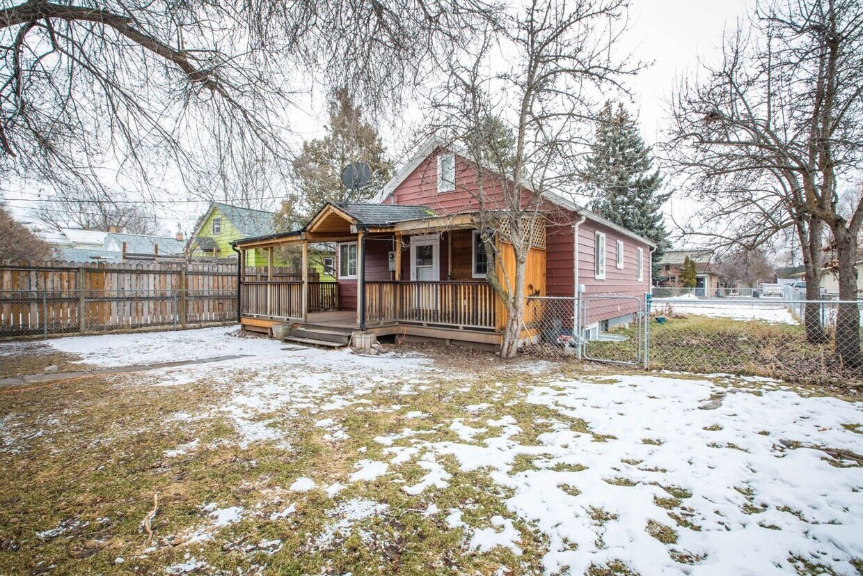 2134 S 13th St W Unit 2134 S. 13th St. W. B, Missoula, MT 59801 Room