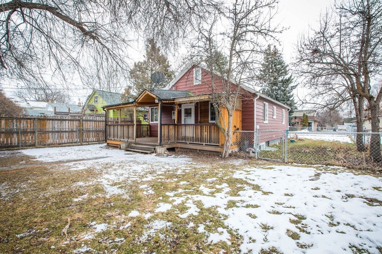 Primary Photo - 2134 S 13th St W