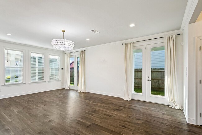 Foto del edificio - 1125 River Chase Dr