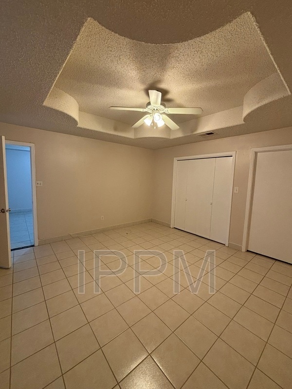 Foto del edificio - 1500 Palm Valley Dr W