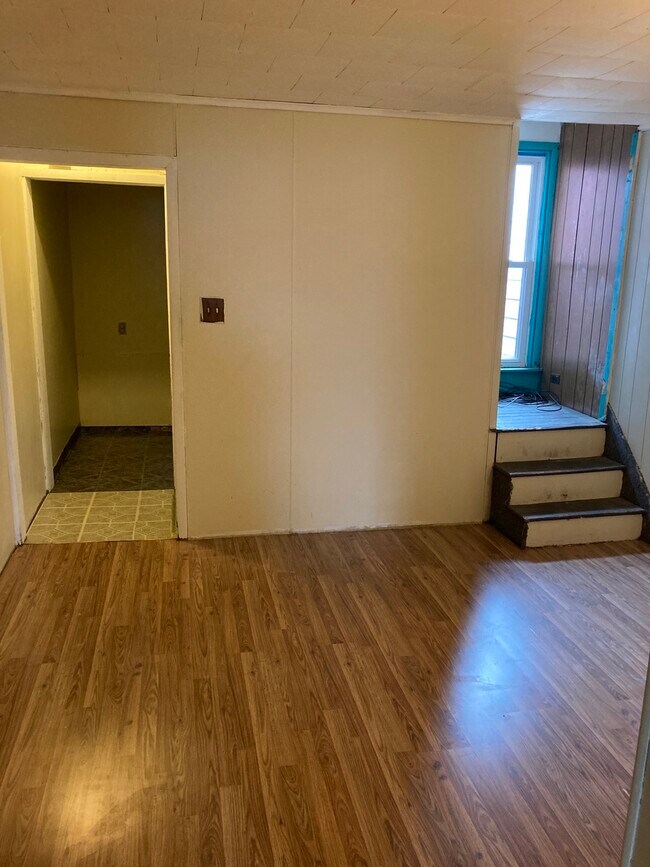 Foto del edificio - 501 W Cedar St
