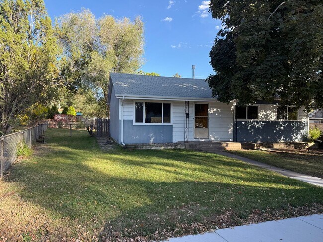 Foto del edificio - North Central 3 Bedroom Home