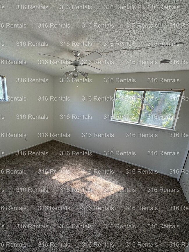 Foto del edificio - $850- 2 bed 1 bath - Townhomes
