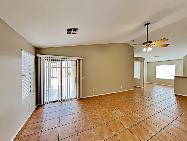 Foto del edificio - 8930 W Avalon Dr