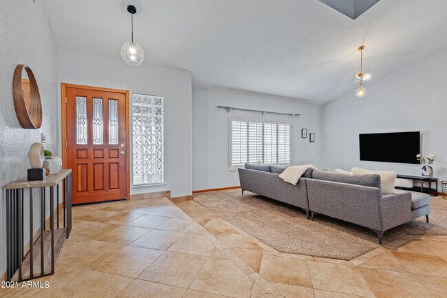 Foto del edificio - 5735 E Campo Bello Dr