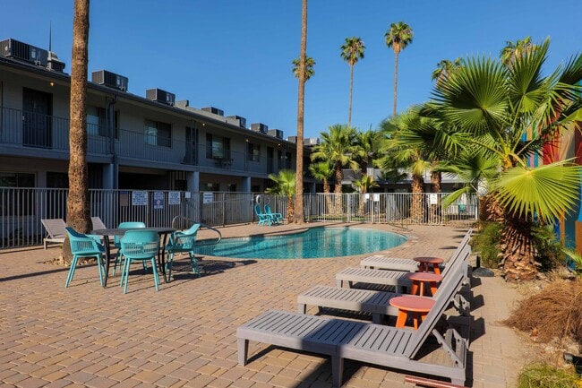 Building Photo - Coronado Flats