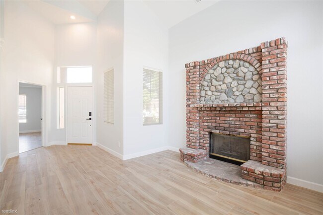 Foto del edificio - 3 br, 2.5 bath House - 29734 Camino Cristal