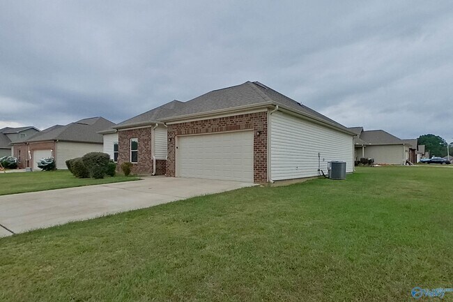 Foto del edificio - 45 HAWK LN