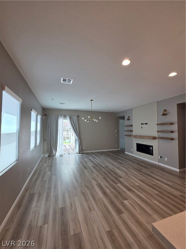 Foto del edificio - 8705 Marcana St