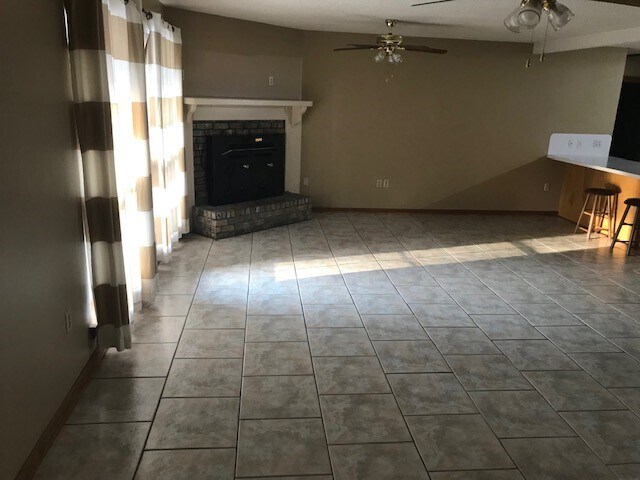 LIVINGROOM - 30760 Knight Dr